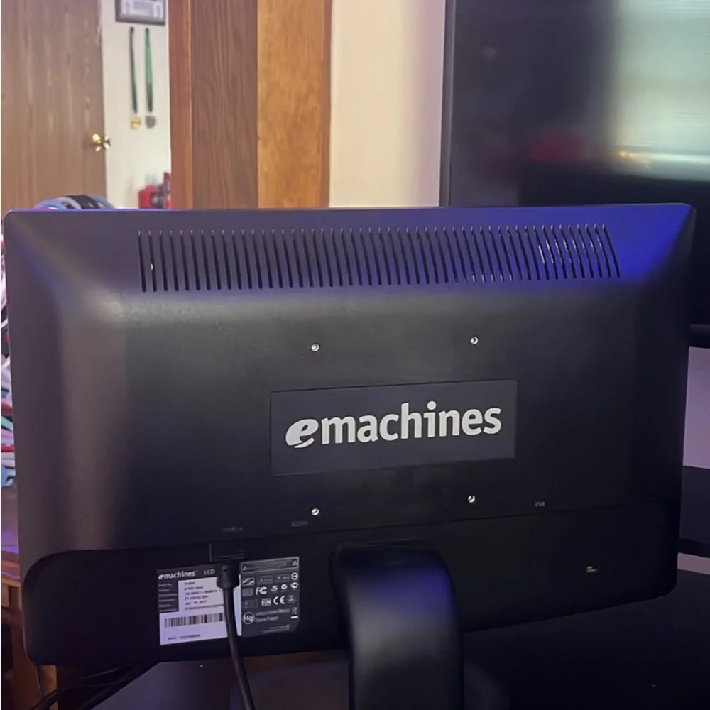 19” eMachines Black Monitor